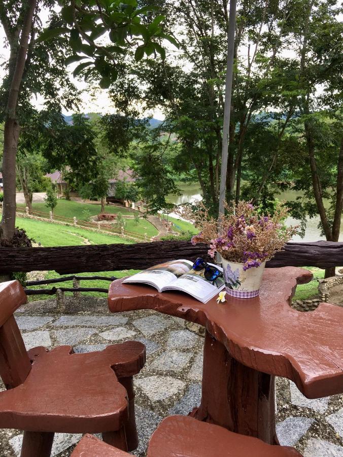 Nan Waterside Hong Bon Nern Bed and Breakfast Eksteriør billede