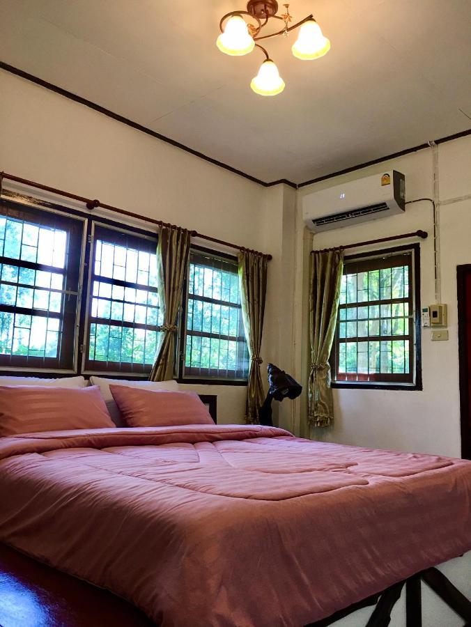 Nan Waterside Hong Bon Nern Bed and Breakfast Eksteriør billede