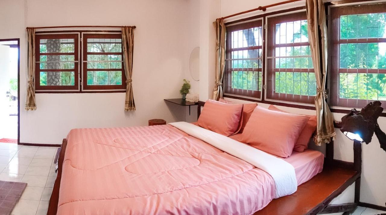Nan Waterside Hong Bon Nern Bed and Breakfast Eksteriør billede
