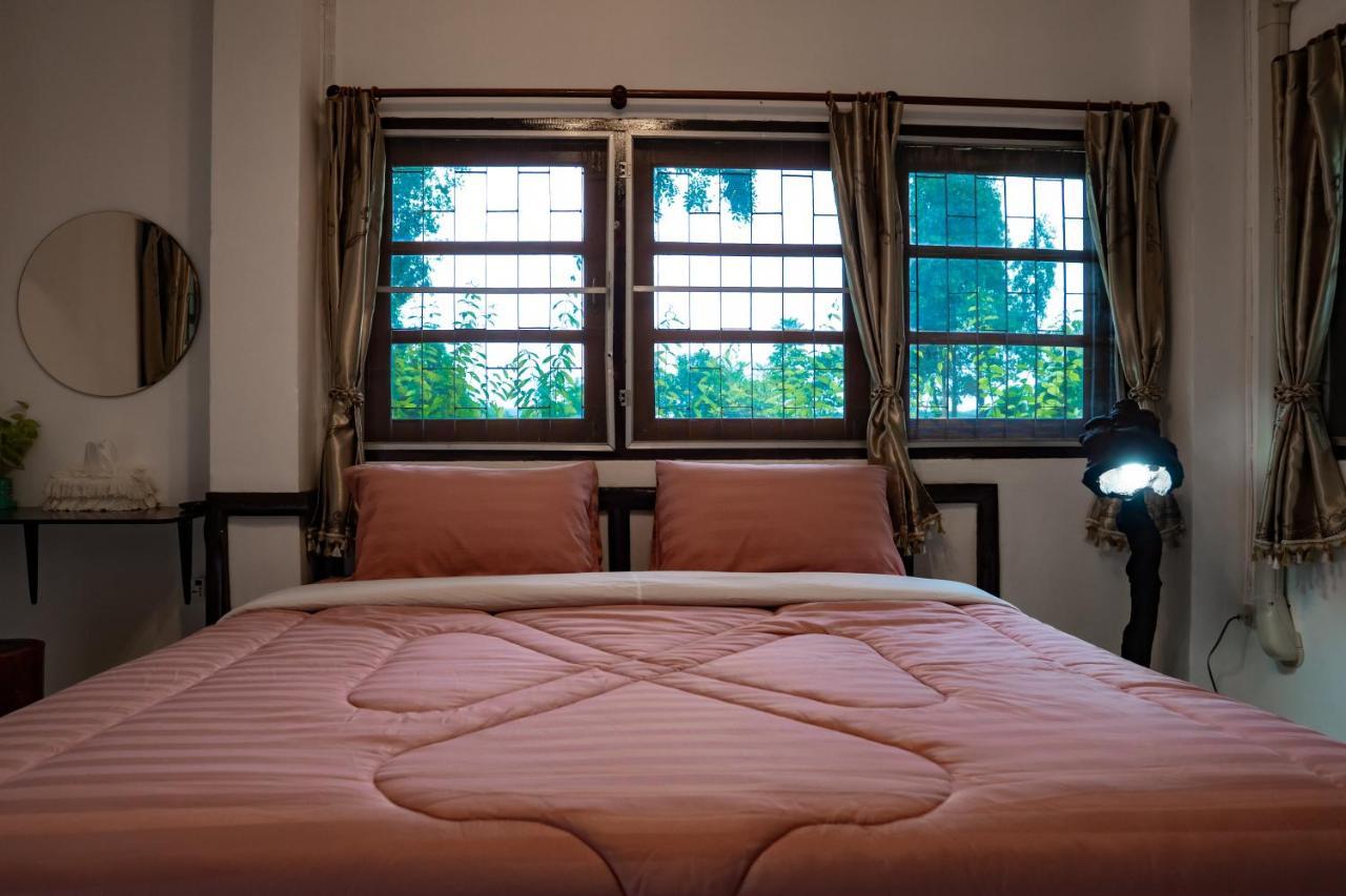 Nan Waterside Hong Bon Nern Bed and Breakfast Eksteriør billede